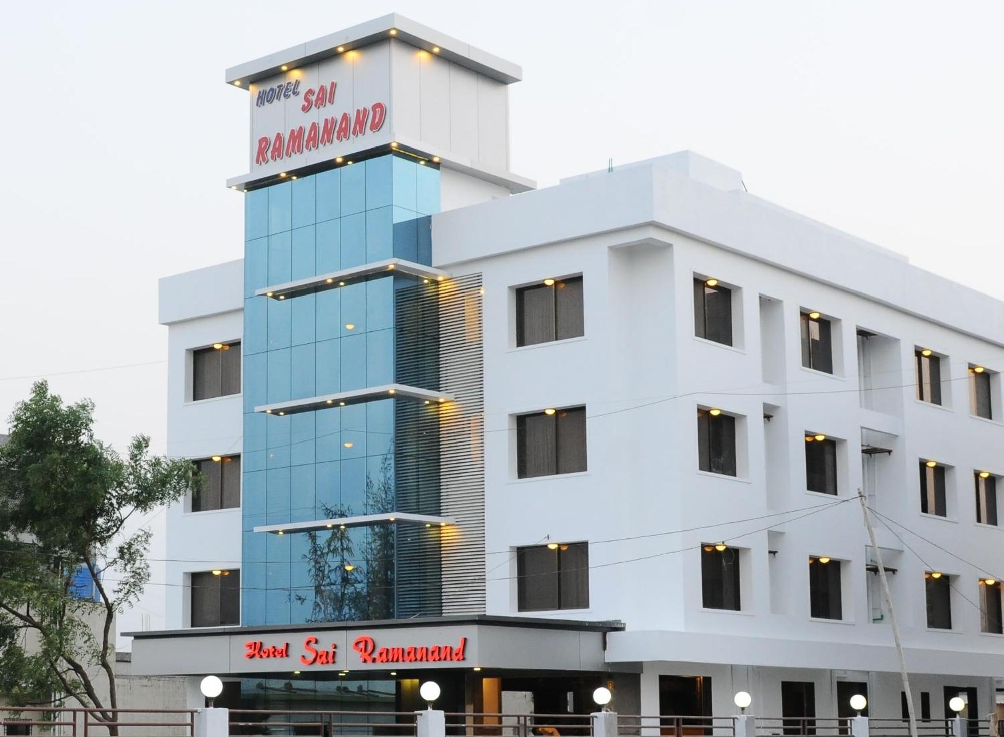 Hotel Sai Ramanand Ширди Екстериор снимка